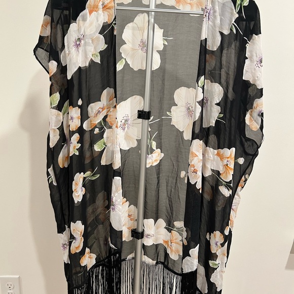 Women’s Floral Kimono with Fringe - Picture 2 of 2